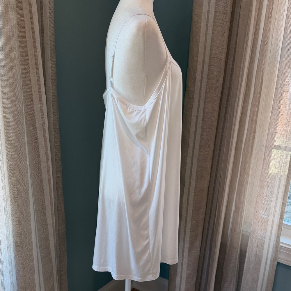 Torrid Outlander White Sassenach Night Gown, Size 1 (XL) - Picture 12 of 16